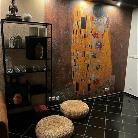 In Neuschloss فندق لامبرتهايم